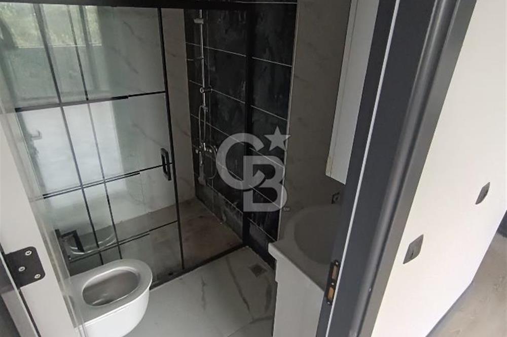 BÜYÜKOYUMCADA PAMUKLU BULVARINDA SATILIIK 2+1 