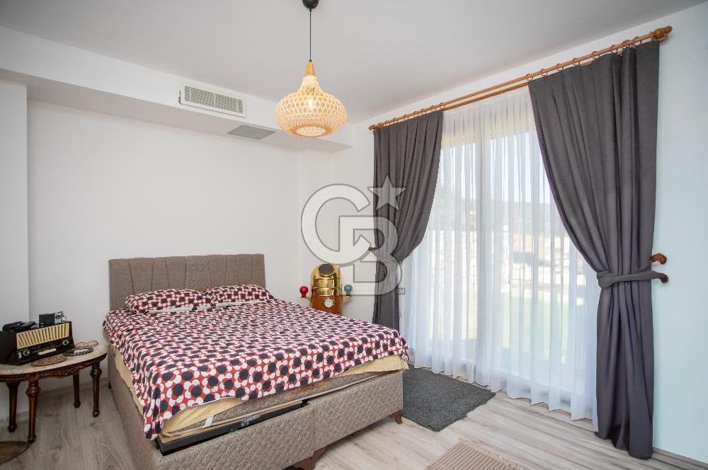 Foça Kocamehmetler'de Satılık 4+1 Müstakil Havuzlu Villa