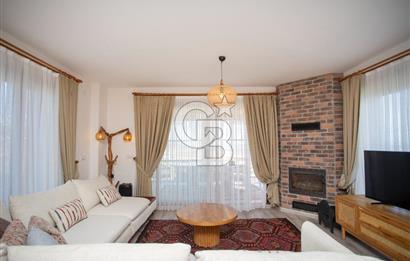 Foça Kocamehmetler'de Satılık 4+1 Müstakil Havuzlu Villa