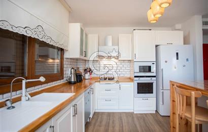 Foça Kocamehmetler'de Satılık 4+1 Müstakil Havuzlu Villa