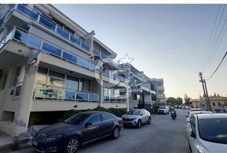 ÇEŞME MARİNA KARŞISI SATILIK GENİŞ 3+1 DAİRE