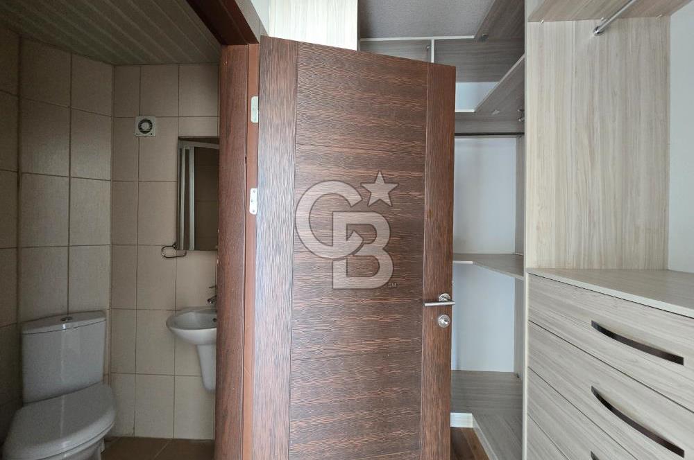 BAĞLICA'DA YÜZME HAVUZLU KAPALI OTOPARKLI SİTE İÇİNDE 4+1 DAİRE