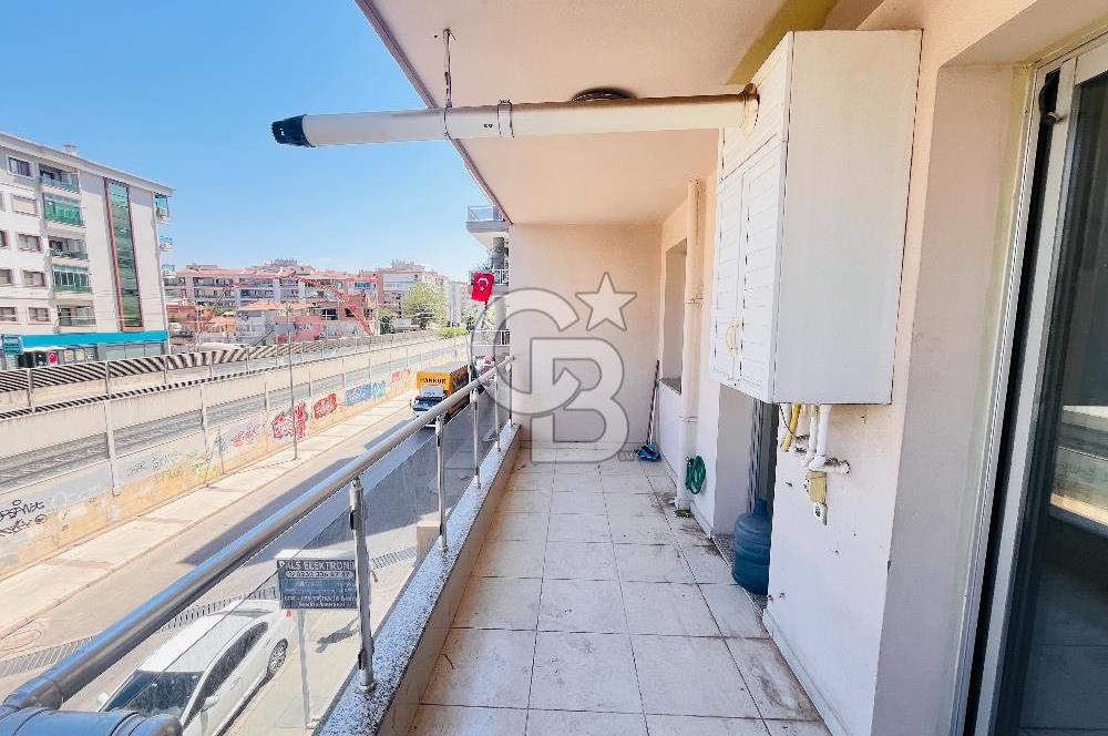 Demirköprü İzbana Çok Yakın Balkonlu ve Geniş Kiralık 1+1 Daire