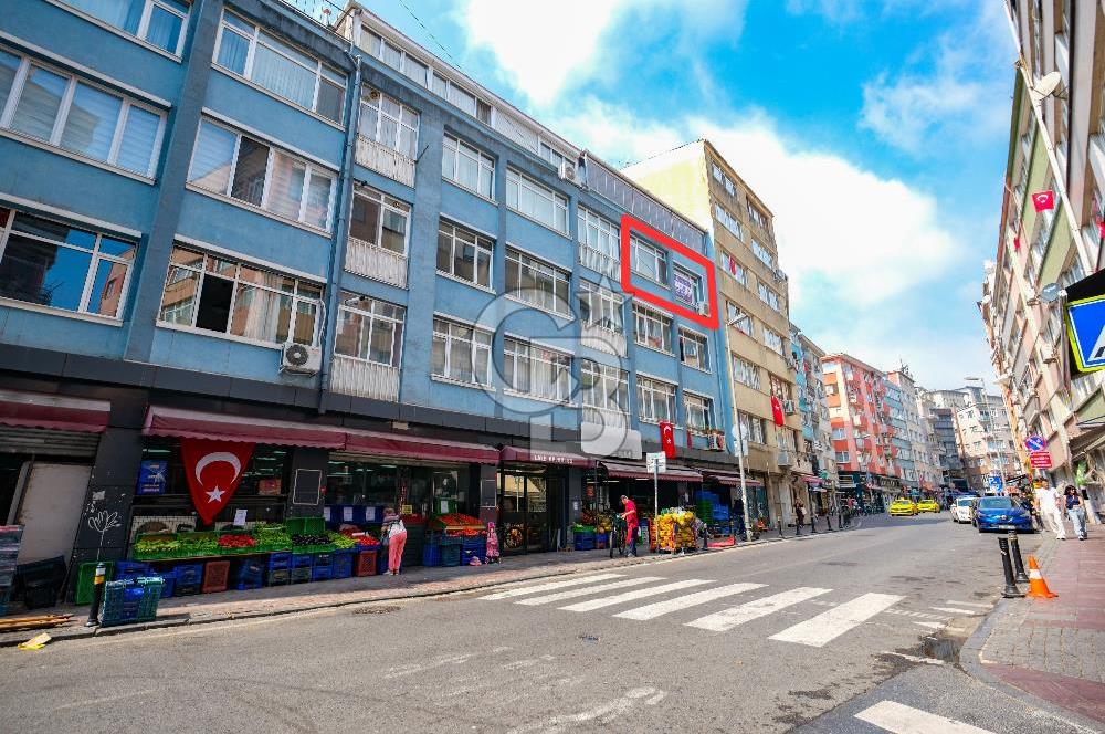 Modern Eşyalı Kiralık Beşiktaş Akaretler 4+1 Prestijli Konum