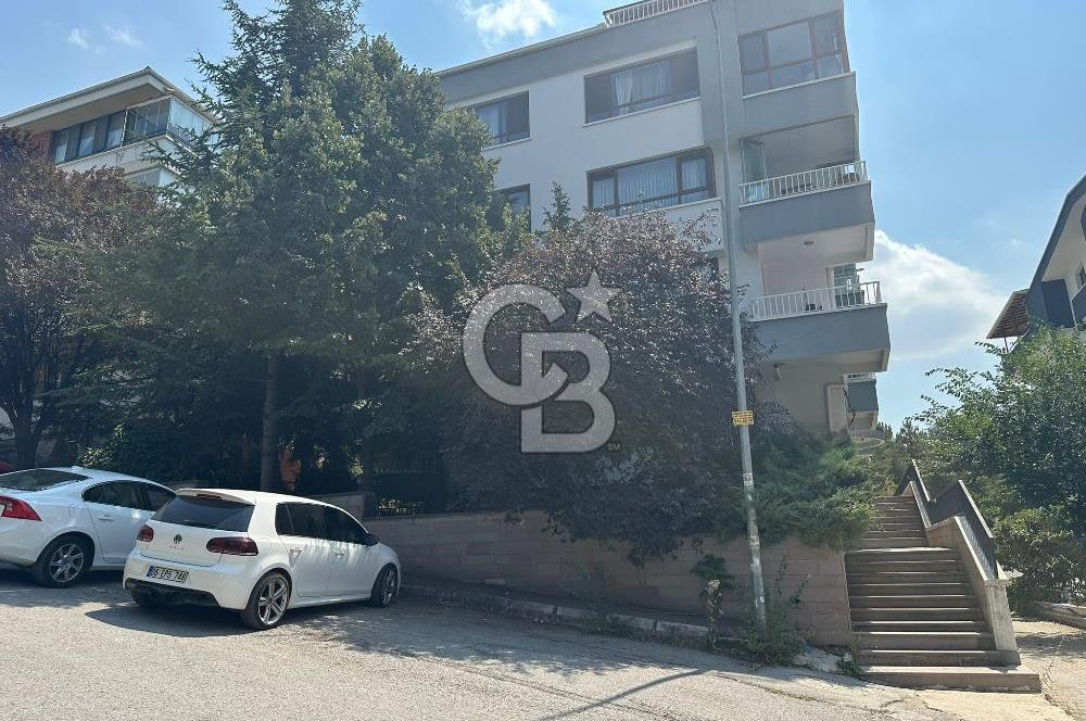 Çiğdem Mahallesinde Satılık 2+1 Bahçe Katı Daire
