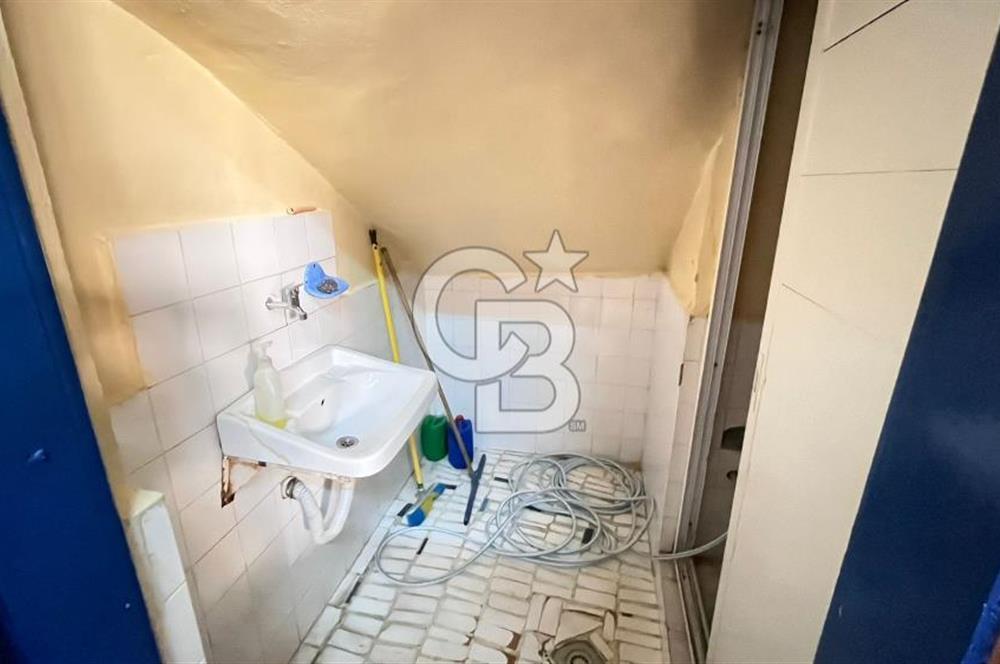 Karabağlar Bozyaka Kapalı Pazar Yakını Satılık Karafırınlı Dükkan
