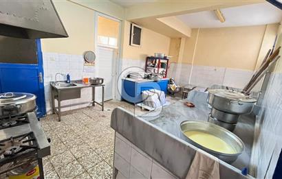 Karabağlar Bozyaka Kapalı Pazar Yakını Satılık Karafırınlı Dükkan