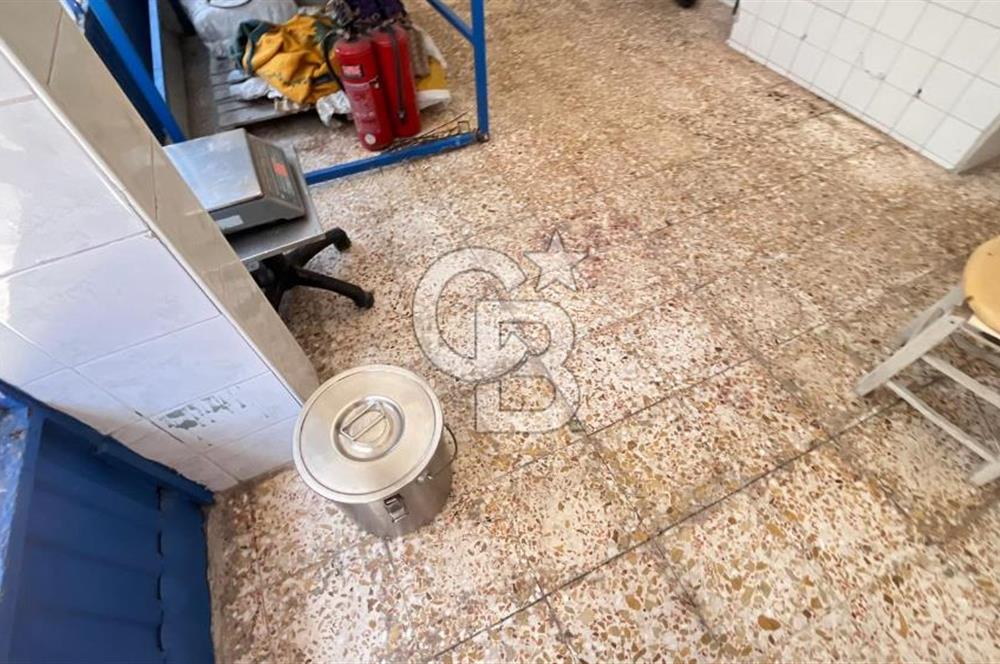 Karabağlar Bozyaka Kapalı Pazar Yakını Satılık Karafırınlı Dükkan