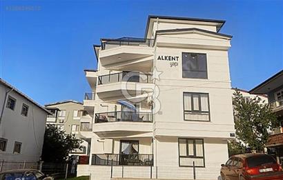 BAŞİSKELE YEŞİLYURTTA PANORAMİK DENİZ MANZARALI 3+1 ÇATI DUBLEKS
