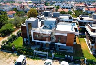 Urla Çamlıçay’da Ultra Lüks 5+1 Deniz Manzaralı Villa