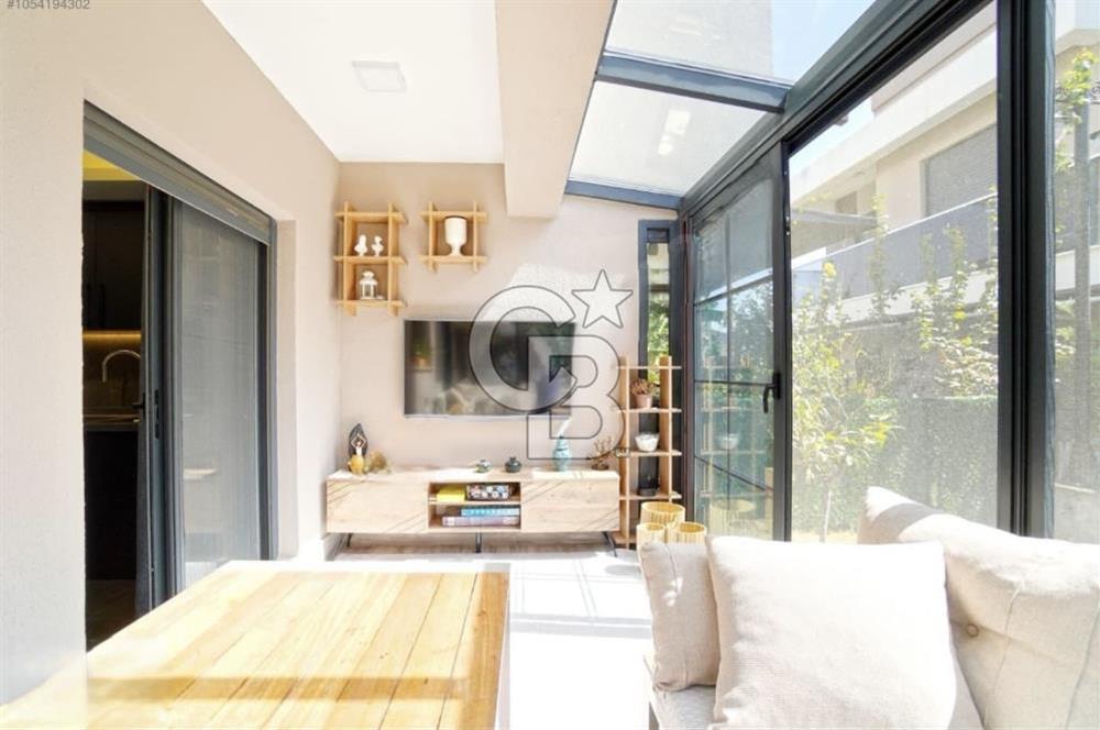 Urla Çamlıçay’da Ultra Lüks 5+1 Deniz Manzaralı Villa