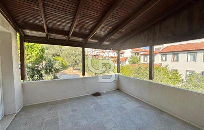 URLA İLTUR SİTESİ'NDE SATILIK FIRSAT VİLLA