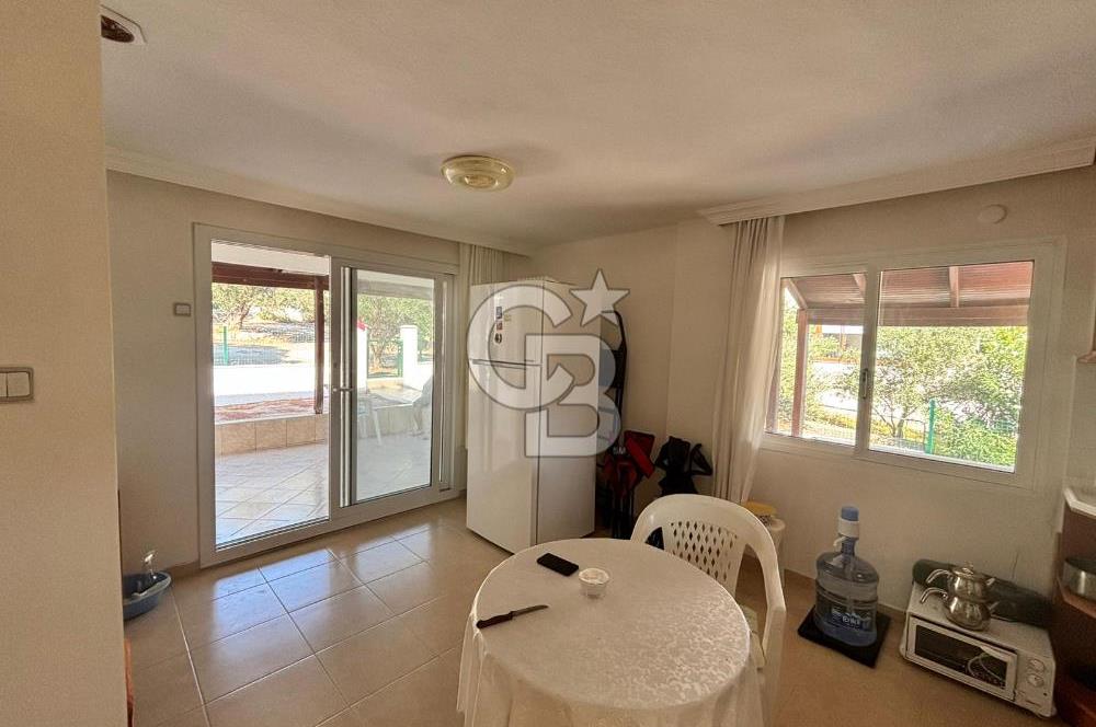 URLA İLTUR SİTESİ'NDE SATILIK FIRSAT VİLLA
