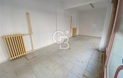 Alsancak Fuar Karşısında Satılık 24 m2, 7 mt. cepheli Dükkan