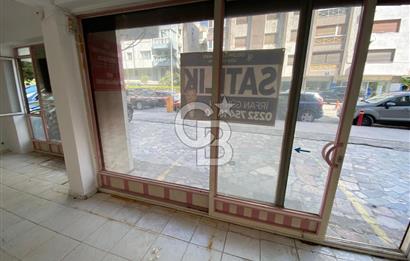 Alsancak Fuar Karşısında Satılık 24 m2, 7 mt. cepheli Dükkan
