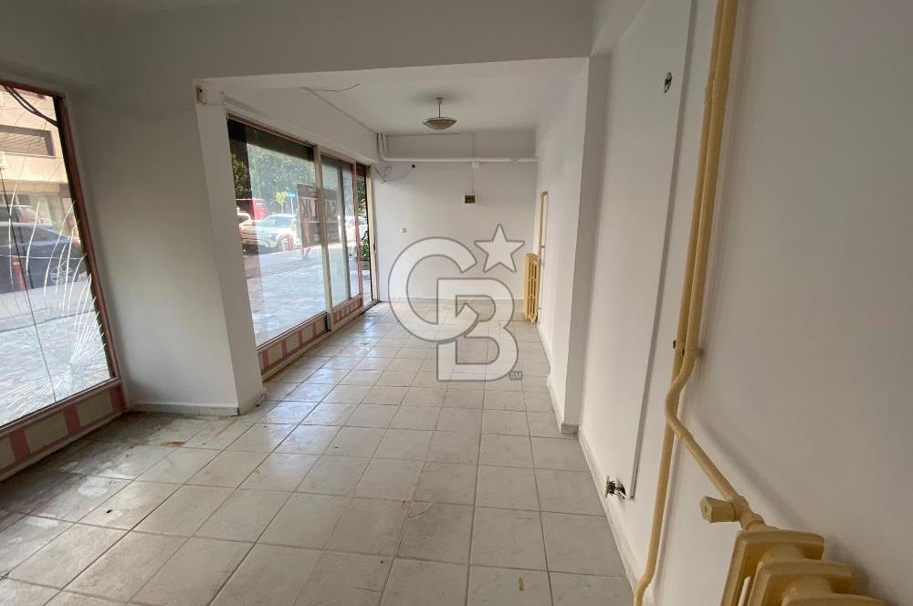 Alsancak Fuar Karşısında Satılık 24 m2, 7 mt. cepheli Dükkan