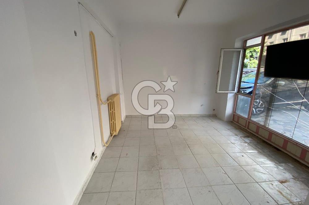 Alsancak Fuar Karşısında Satılık 24 m2, 7 mt. cepheli Dükkan