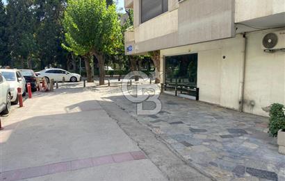 Alsancak Fuar Karşısında Satılık 24 m2, 7 mt. cepheli Dükkan