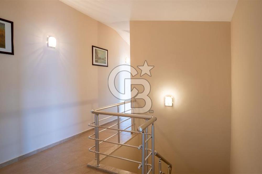 CB MARİNA'DAN PANOROMİK DENİZ MANZARALI SATILIK 4+1 DUBLEX DAİRE