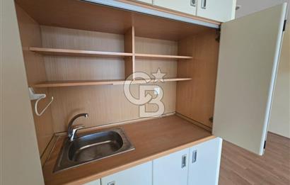 BAYRAKLI TEPEKULE İŞ MERKEZİ DENİZ MANZARALI KİRALIK OFİS