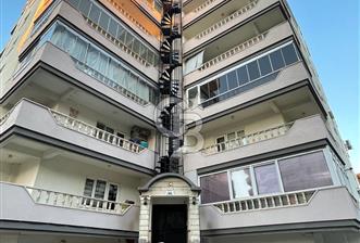 ECEABAT’TA BOĞAZ MANZARALI KALORİFERLİ 3+1 GENİŞ KİRALIK DAİRE
