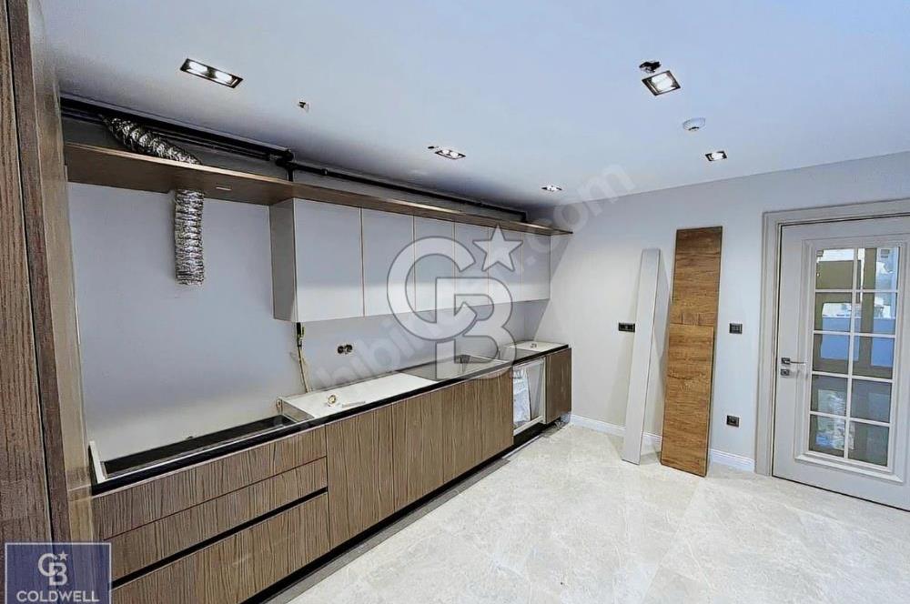 ÇENGELKÖY'DE SATILIK 3+2 BAHÇE DUBLEKSİ DAİRE