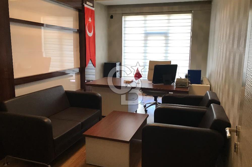 ŞEHRİN MERKEZİ GOLD PLAZADA 2+1 MÖBİLYALI KİRALI OFİS