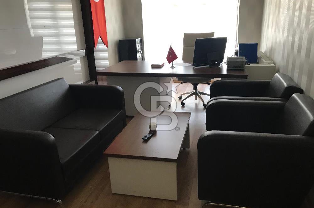 ŞEHRİN MERKEZİ GOLD PLAZADA 2+1 MÖBİLYALI KİRALI OFİS