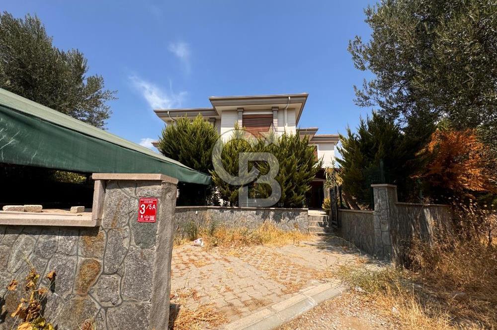 EDREMİT HAVACILARDA SATILIK 3+1 GENİŞ BAHÇE KULLANIMLI VİLLA