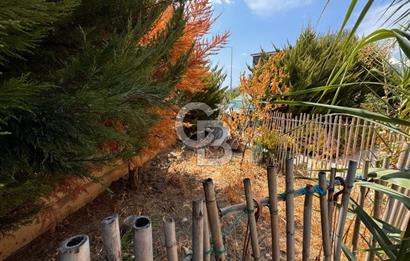 EDREMİT HAVACILARDA SATILIK 3+1 GENİŞ BAHÇE KULLANIMLI VİLLA
