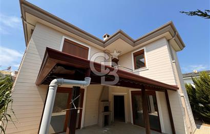 EDREMİT HAVACILARDA SATILIK 3+1 GENİŞ BAHÇE KULLANIMLI VİLLA