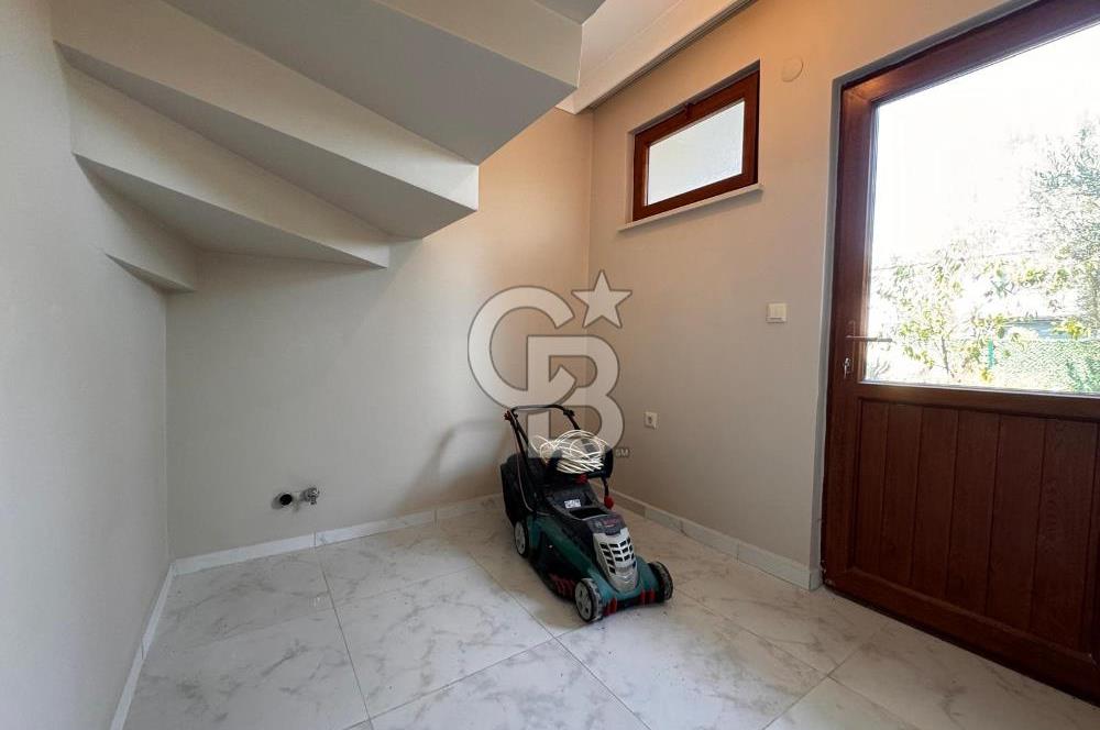 EDREMİT HAVACILARDA SATILIK 3+1 GENİŞ BAHÇE KULLANIMLI VİLLA