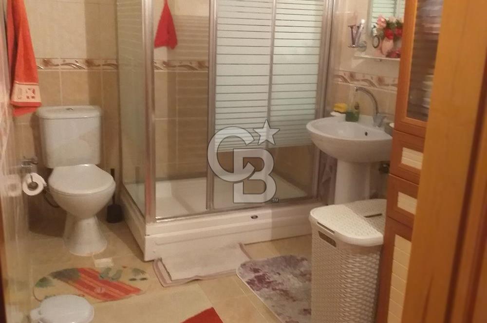 ŞİRİNYER MENDERES CADDESİNDE SATILIK 3+1 GENİŞ DAİRE