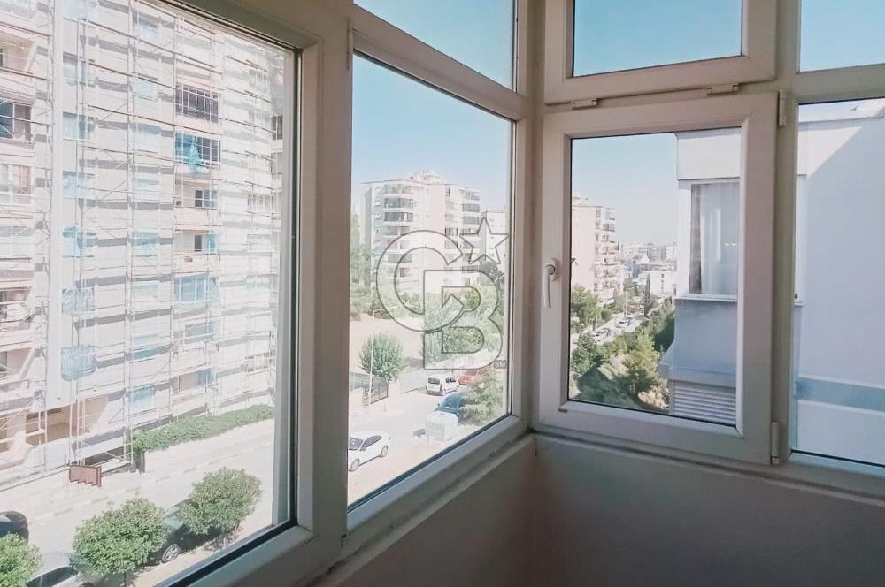 Balçova Site İçi 3+1 Asansörlü Otoparklı