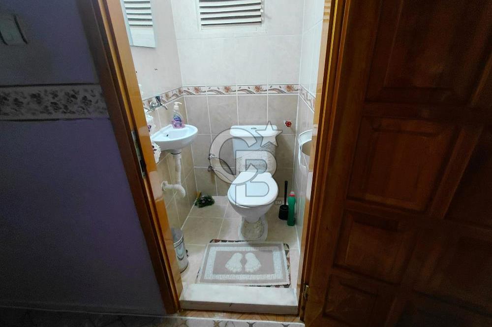 ŞİRİNYER MENDERES CADDESİNDE SATILIK 3+1 GENİŞ DAİRE