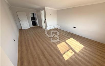 Dikili Salihleraltı Havuzlu Sitede Satılık 4+1 Tripleks Villa