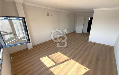 Dikili Salihleraltı Havuzlu Sitede Satılık 4+1 Tripleks Villa