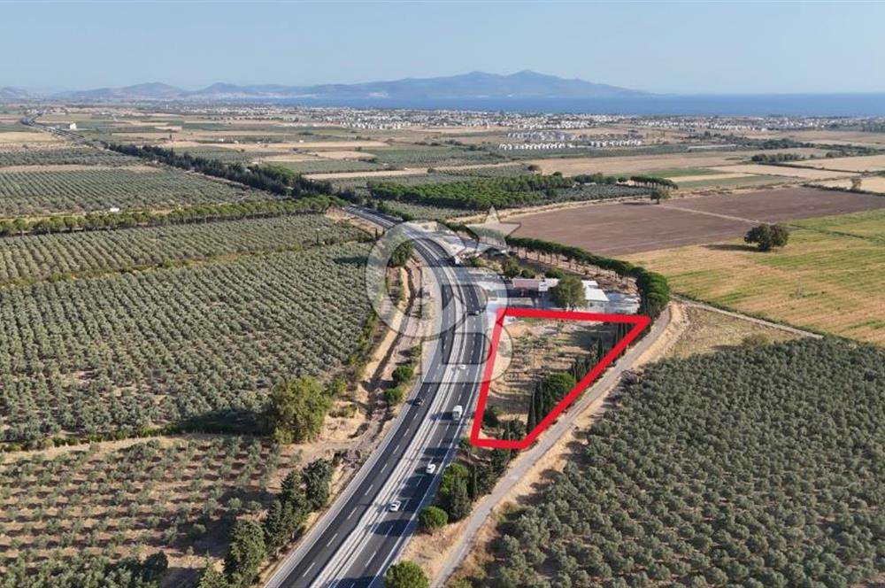 İzmir-Çanakkale Yolu Üzerinde Satılık 5430 M2 Arazi