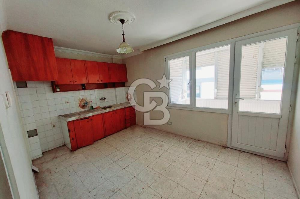 Dikili Çarşıda Merkezi Konumda 2+1 Kiralık Daire