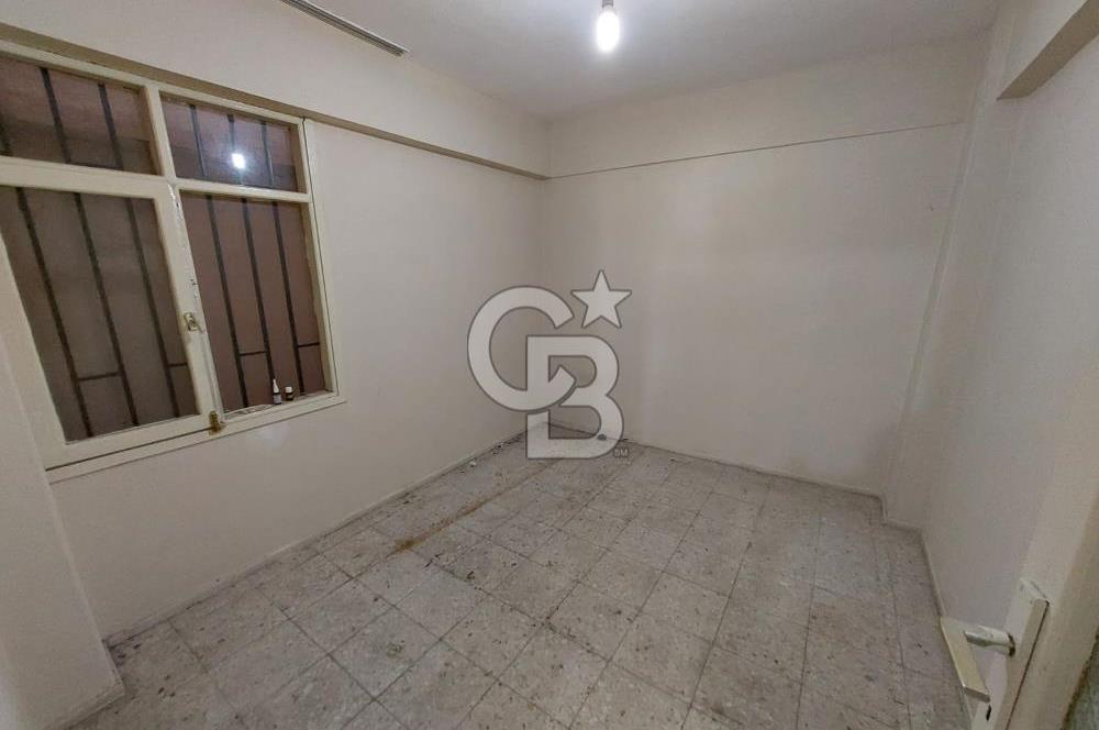 Dikili Çarşıda Merkezi Konumda 2+1 Kiralık Daire