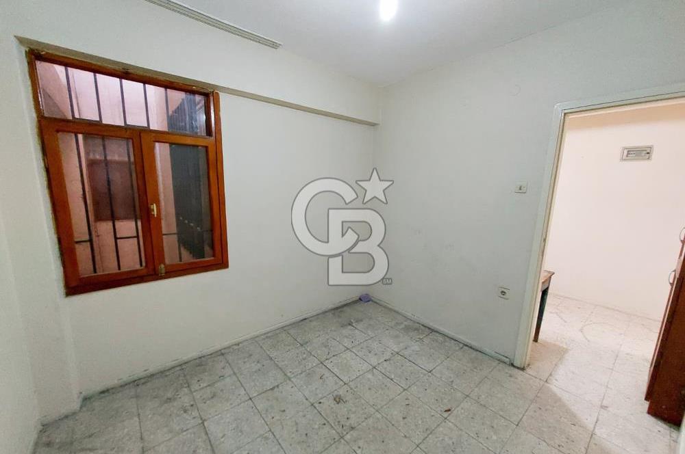 Dikili Çarşıda Merkezi Konumda 2+1 Kiralık Daire