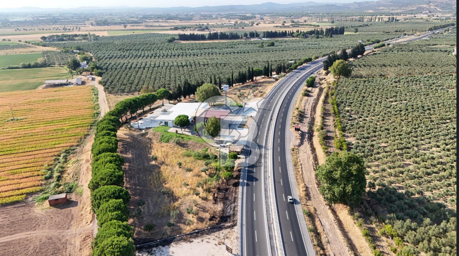 İzmir-Çanakkale Yolu Üzerinde Satılık 5564 M2 Arazi