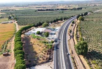 İzmir-Çanakkale Yolu Üzerinde Satılık 5564 M2 Arazi