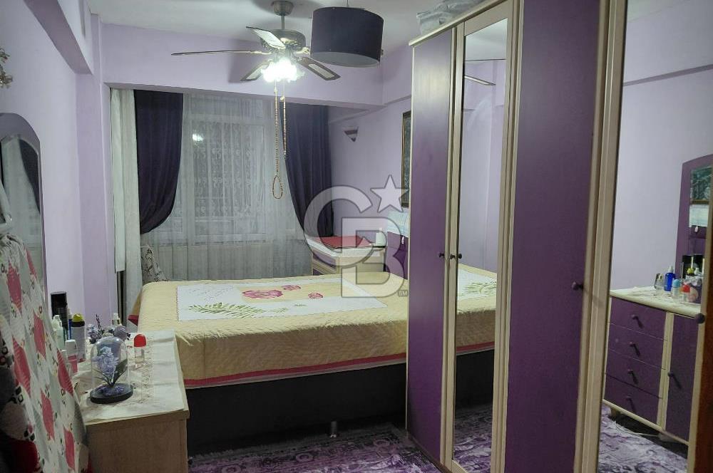 ŞİRİNYER MENDERES CADDESİNDE SATILIK 3+1 GENİŞ DAİRE