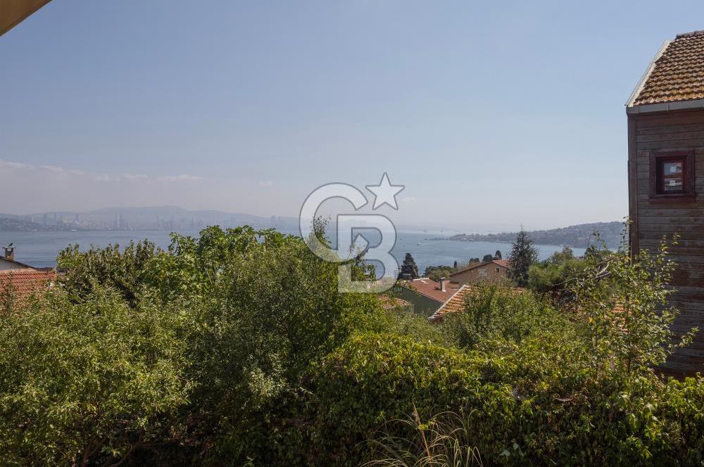 Heybeliada'da Eşsiz Deniz Manzaralı Konaklamalı İmarlı Arsa 