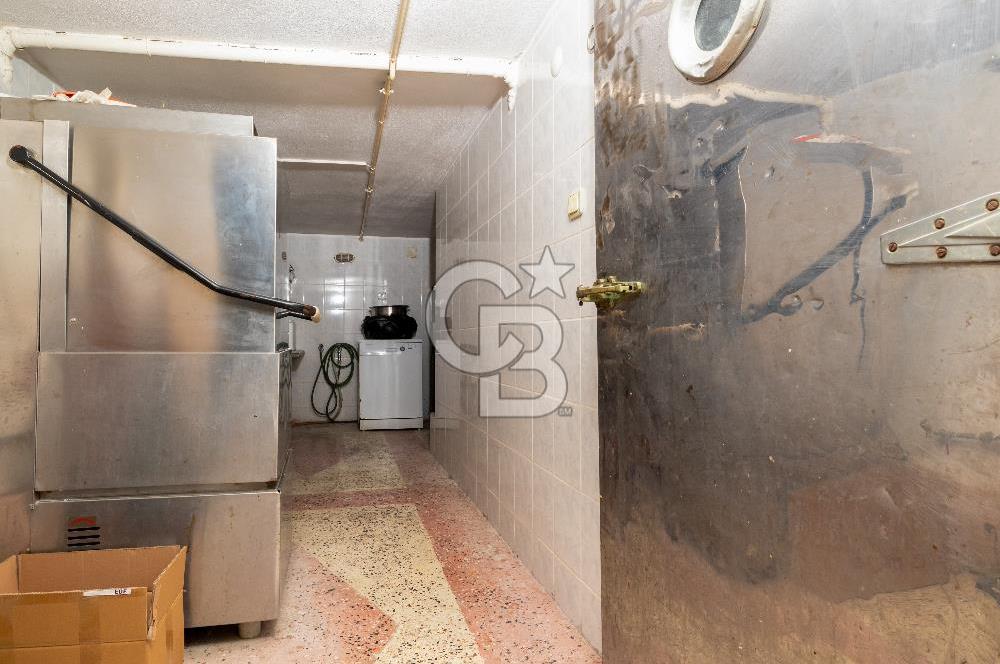 İzmir Sığacık'ta Satılık Otel Teos Marina Yakını Aktif İşletme
