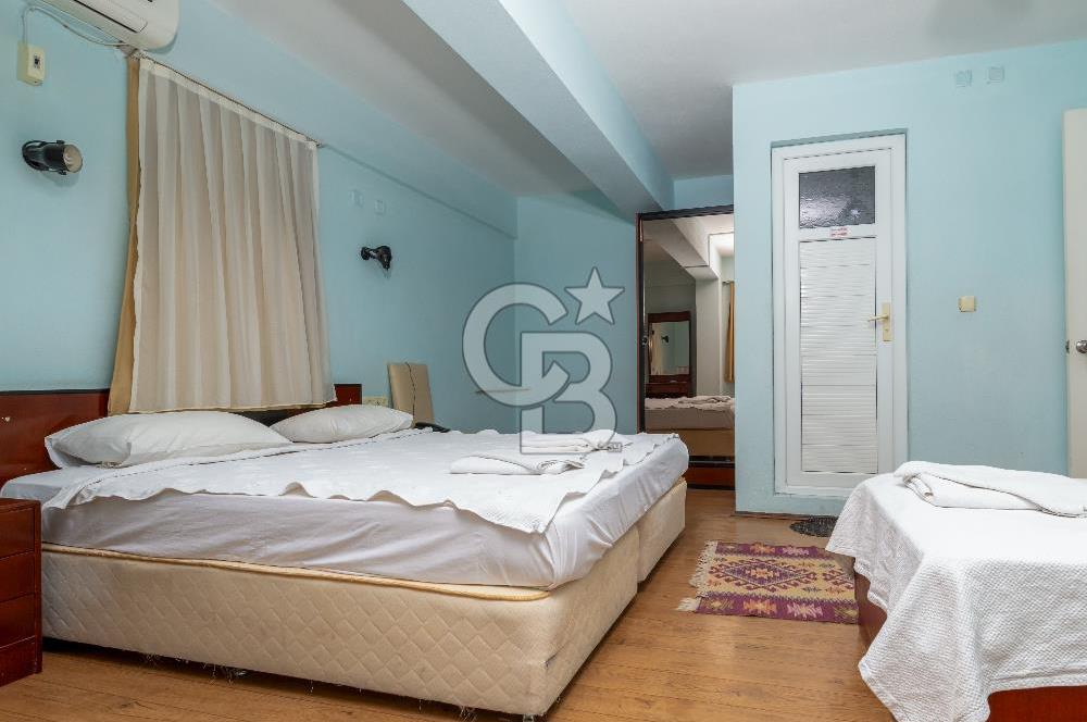 İzmir Sığacık'ta Satılık Otel Teos Marina Yakını Aktif İşletme