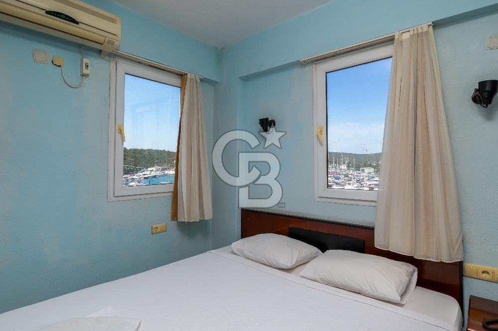 İzmir Sığacık'ta Satılık Otel Teos Marina Yakını Aktif İşletme