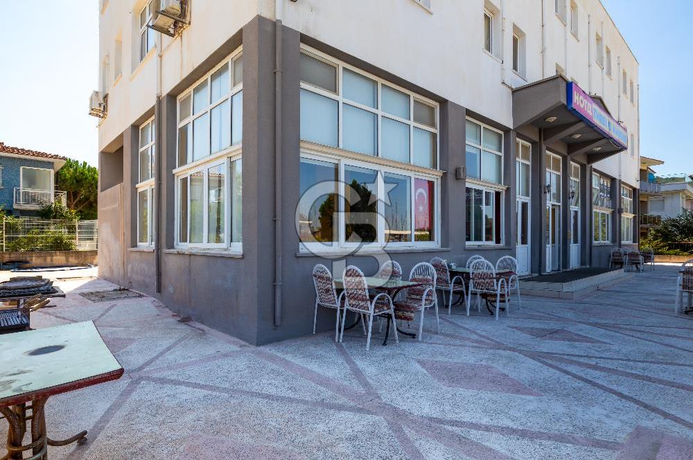 İzmir Sığacık'ta Satılık Otel Teos Marina Yakını Aktif İşletme
