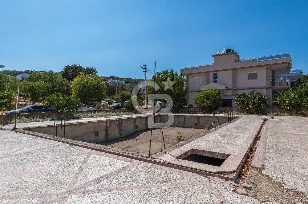 İzmir Sığacık'ta Satılık Otel Teos Marina Yakını Aktif İşletme